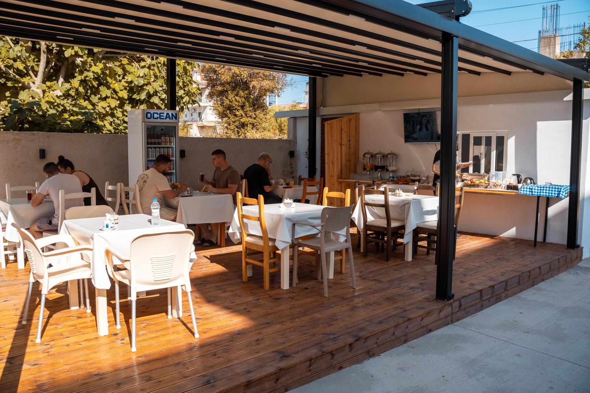 Hotel Four Islands Ksamil Exterior foto